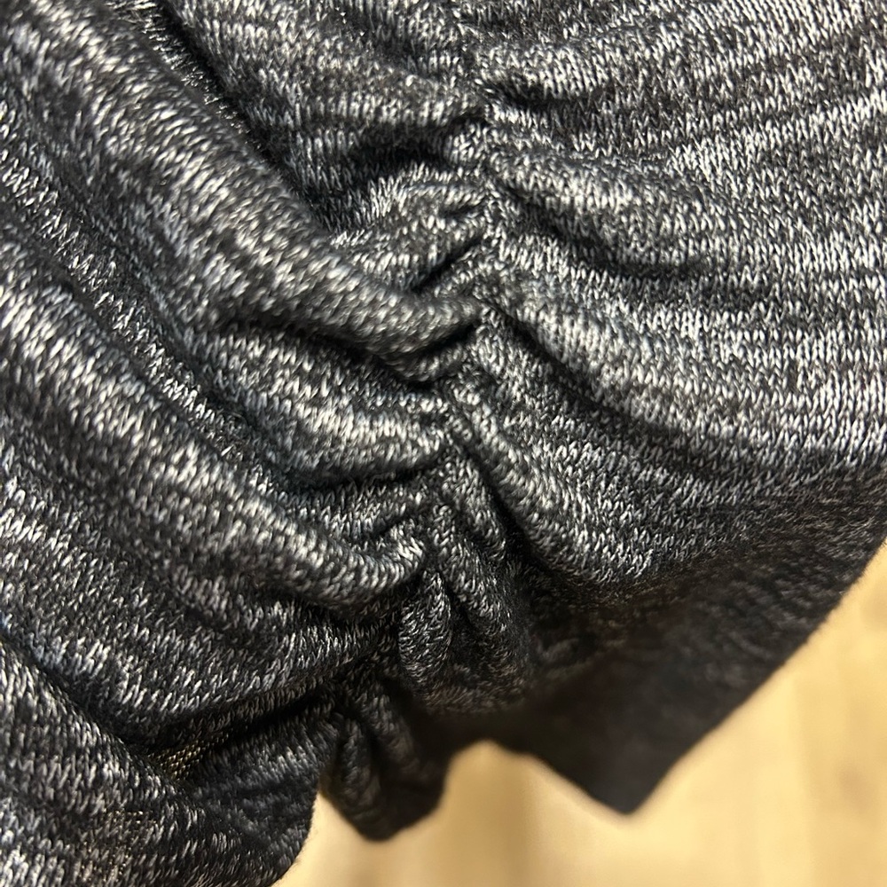 Colorblock Long Sleeve Maternity Top - Picture 4 of 4